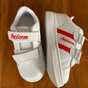 NWOT Kids Perform Sneakers